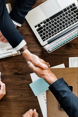 bueropartner kundenservice outsourcing handshake